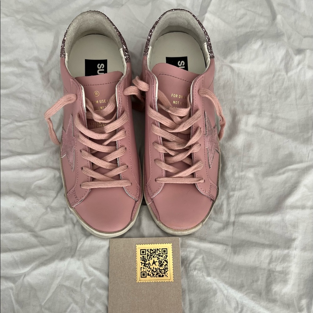 Women’s Size 7 Golden Goose low top tonal suede and leather sneakers w/ Glitter